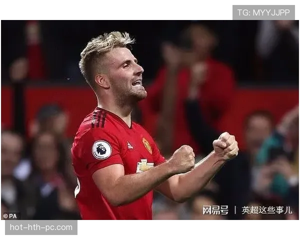 桑德罗边路回防多次阻断进攻，近期成为防守关键球员